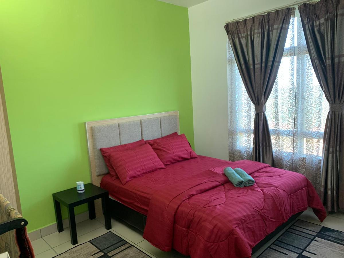 Kb Wakaf Che Yeh Apartment Кота Бару Екстериор снимка