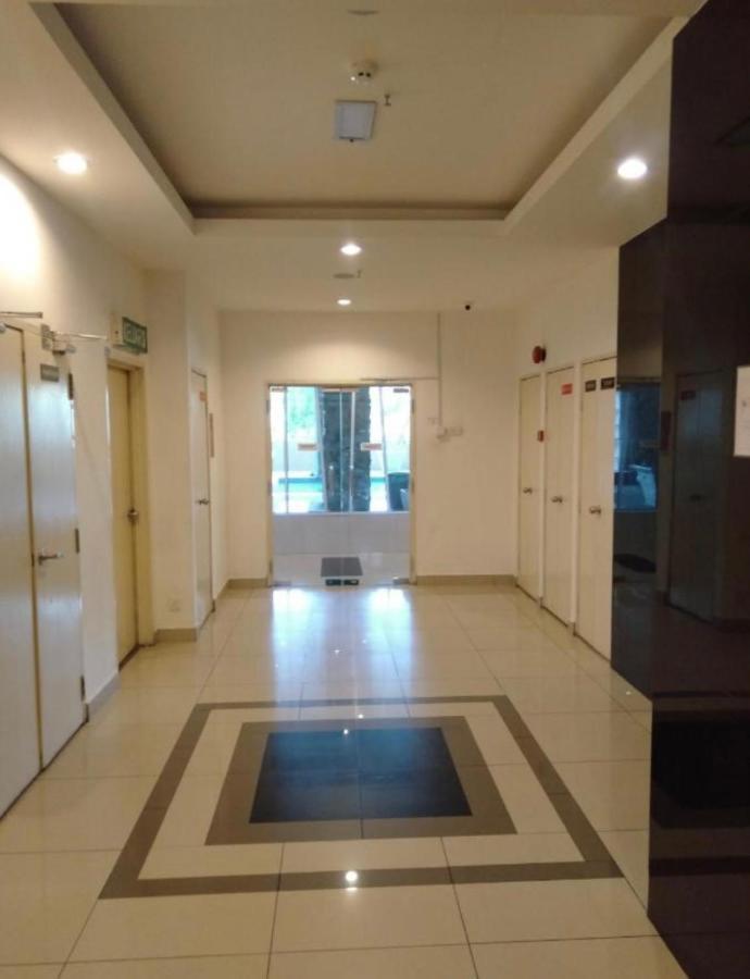 Kb Wakaf Che Yeh Apartment Кота Бару Екстериор снимка