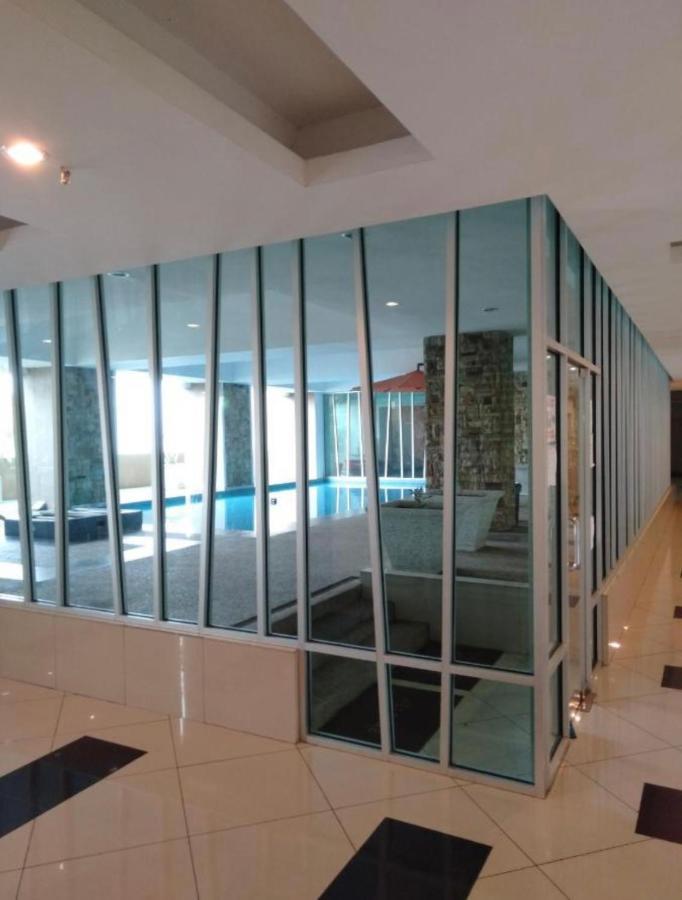 Kb Wakaf Che Yeh Apartment Кота Бару Екстериор снимка